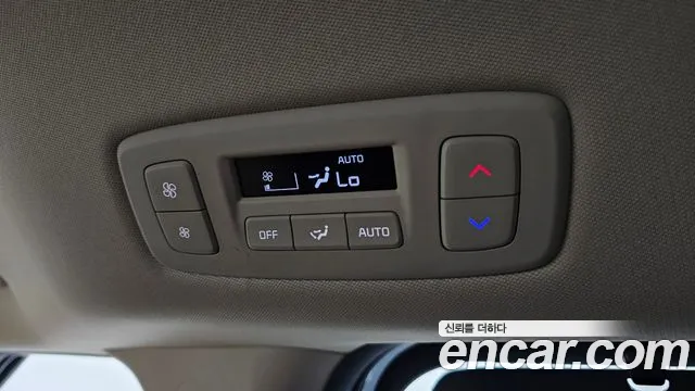 Kia Carnival 2021 thumb 3