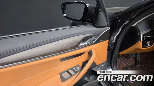 BMW 5 серии 2020 thumb 7