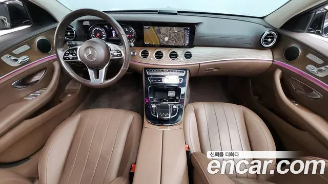 Mercedes-Benz E-Class 2019 thumb 7
