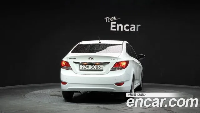 Hyundai Accent 2012 thumb 7