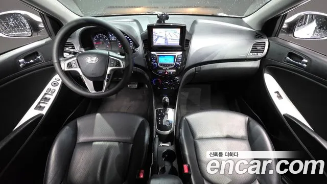 Hyundai Accent 2012 thumb 9