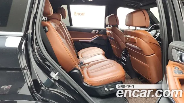 BMW X7 2025 thumb 12
