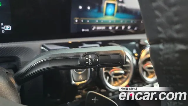 Mercedes-Benz A-Class 2020 thumb 6