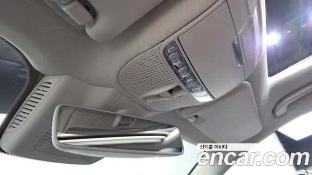 Mercedes-Benz E-Class 2018 thumb 7