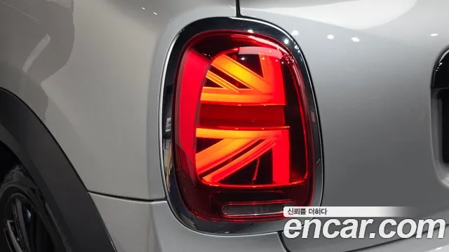 Mini Cooper Convertible 2024 thumb 7