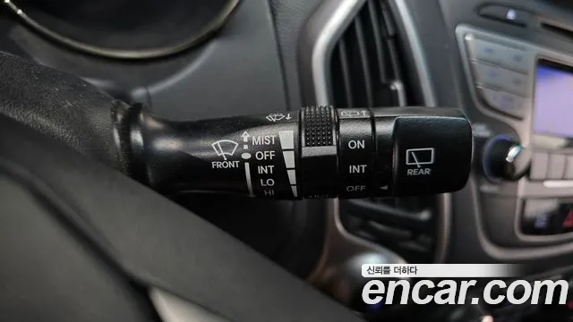 Hyundai Tucson 2011 thumb 12