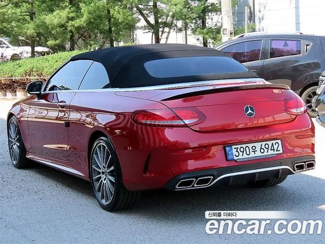 Mercedes-Benz C-Class 2017 thumb 8