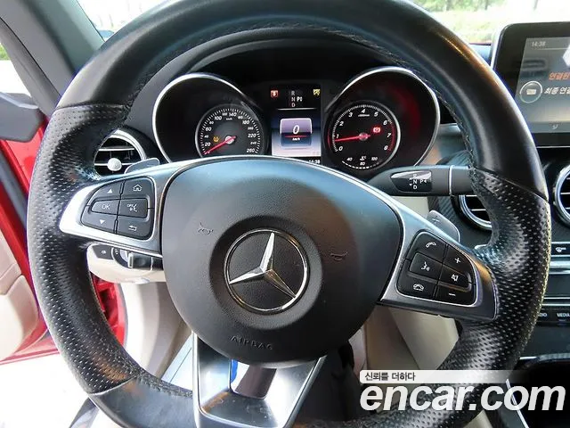 Mercedes-Benz C-Class 2017 thumb 2