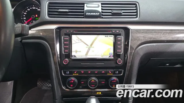 Volkswagen Passat 2018 thumb 8