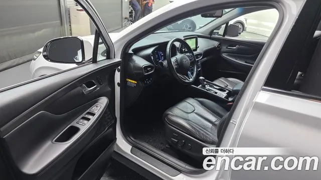 Hyundai Santa Fe 2018 thumb 10