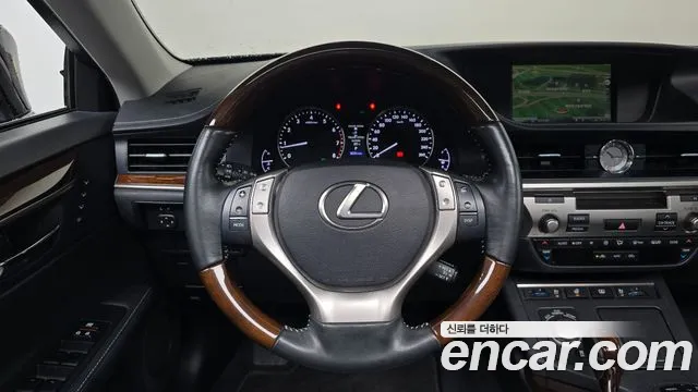Lexus ES 350 2014 thumb 6