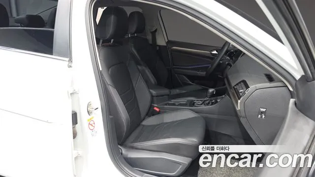 Volkswagen Jetta 2021 thumb 4