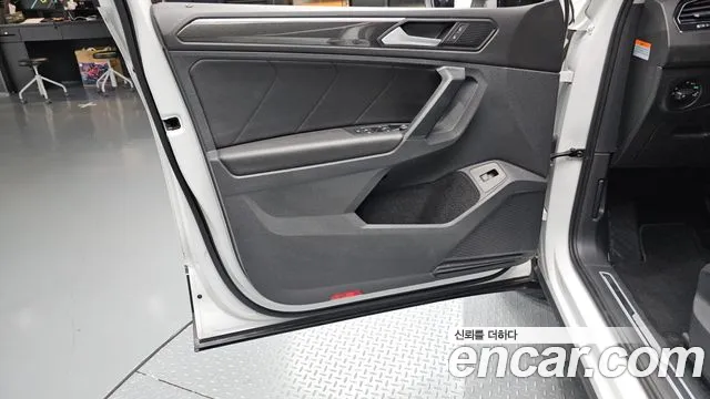 Volkswagen Tiguan 2022 thumb 10