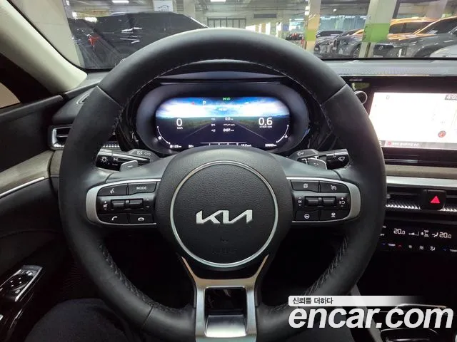 Kia K5 2023 thumb 9