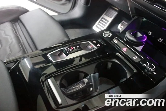 Audi A6 e-tron 2025 thumb 5