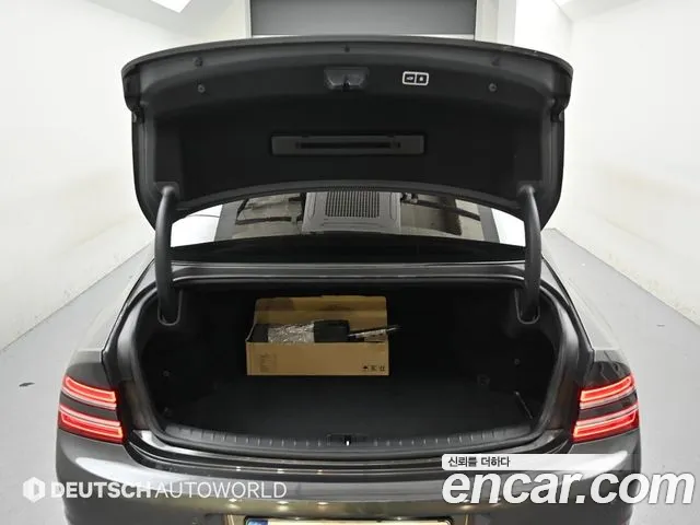Genesis G80 2021 thumb 11