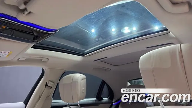 Mercedes-Benz S-Class 2025 thumb 9