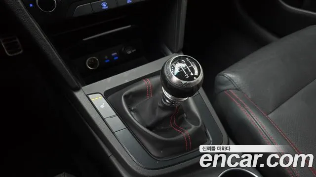 Hyundai Avante 2017 thumb 6