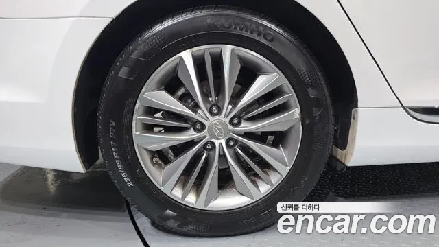 Hyundai Grandeur 2015 thumb 12