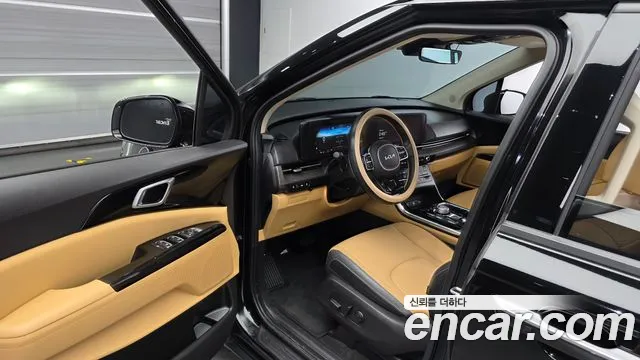 Kia Carnival 2023 thumb 4