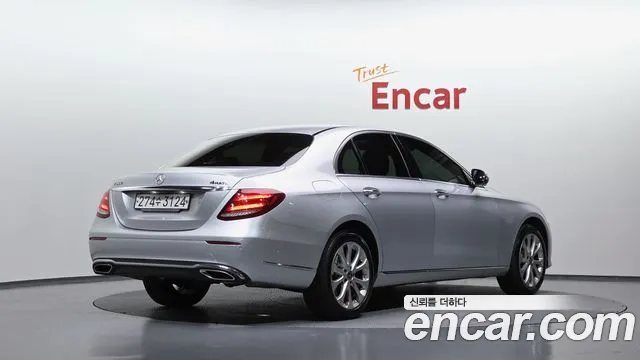 Mercedes-Benz E-Class 2017 thumb 4