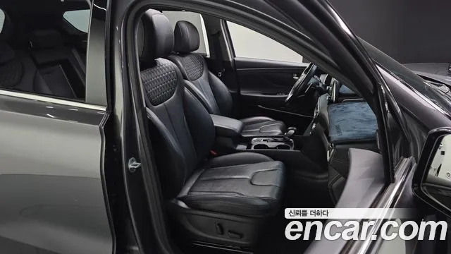 Hyundai Santa Fe 2018 thumb 5