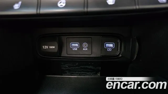 Hyundai Santa Fe 2018 thumb 6