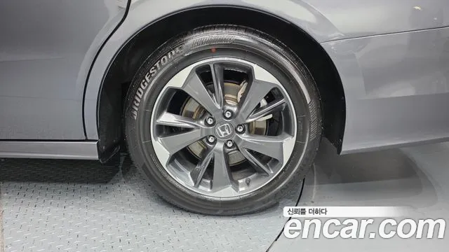 Honda Odyssey 2023 thumb 2