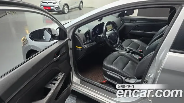 Hyundai Avante 2015 thumb 2