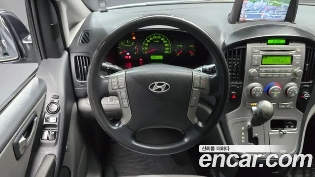 Hyundai Staria 2013 thumb 3