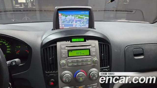 Hyundai Staria 2013 thumb 7