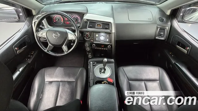 KGM Korando 2016 thumb 10