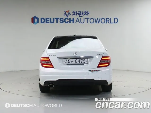 Mercedes-Benz C-Class 2013 thumb 4