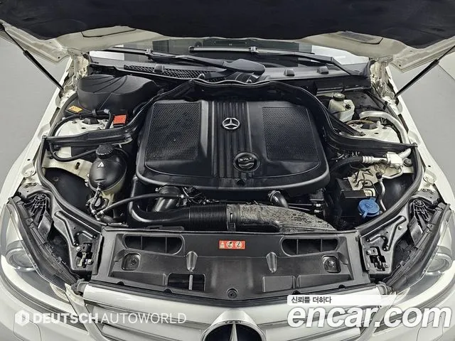 Mercedes-Benz C-Class 2013 thumb 6