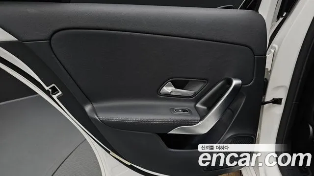 Mercedes-Benz A-Class 2023 thumb 6