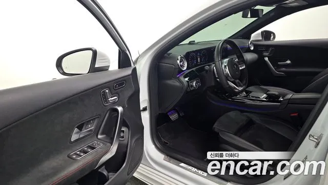 Mercedes-Benz A-Class 2020 thumb 12