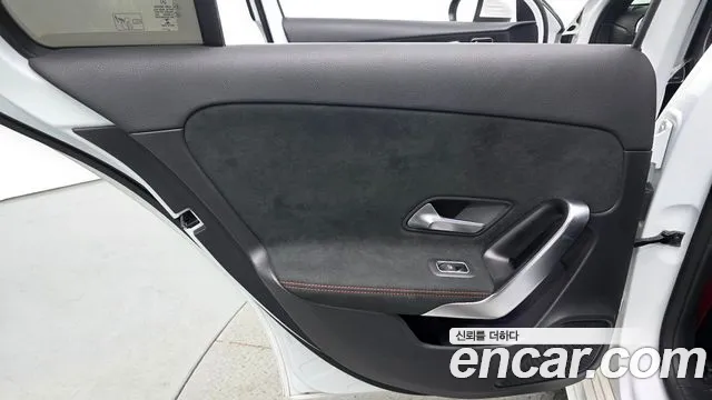 Mercedes-Benz A-Class 2020 thumb 8