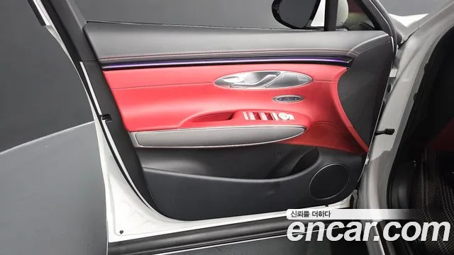 Genesis GV70 2024 thumb 11