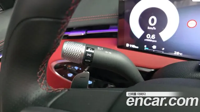 Genesis GV70 2024 thumb 3