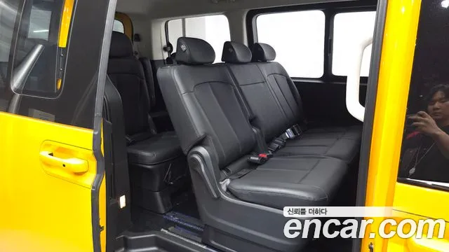 Hyundai Staria 2026 thumb 11