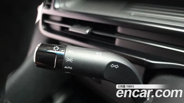 Hyundai Staria 2026 thumb 3