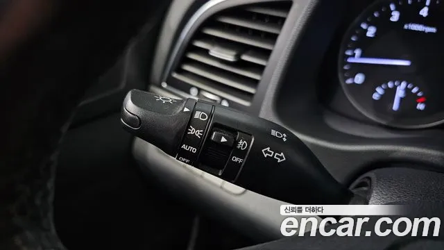 Hyundai Avante 2016 thumb 7