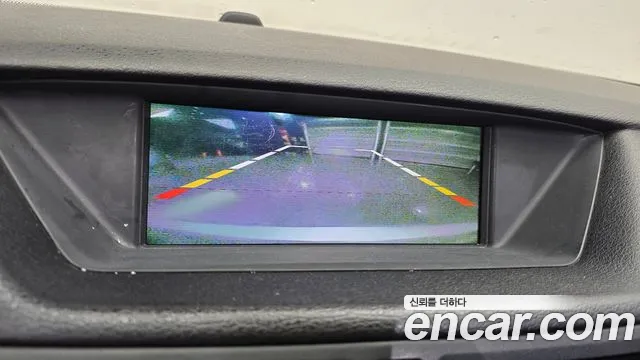 BMW X1 2010 thumb 11