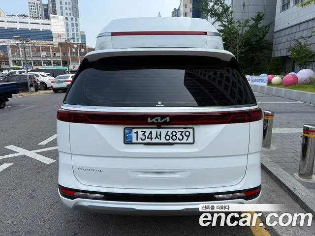 Kia Carnival 2022 thumb 2