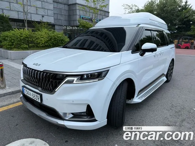 Kia Carnival 2022 thumb 3