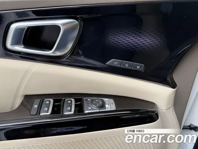 Kia Carnival 2022 thumb 6