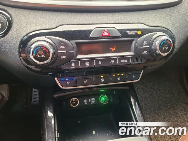 Kia Sorento 2016 thumb 6