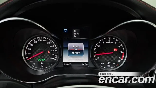 Mercedes-Benz C-Class 2018 thumb 9
