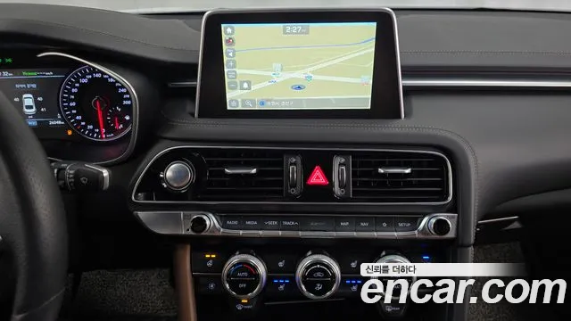 Genesis G70 2020 thumb 7