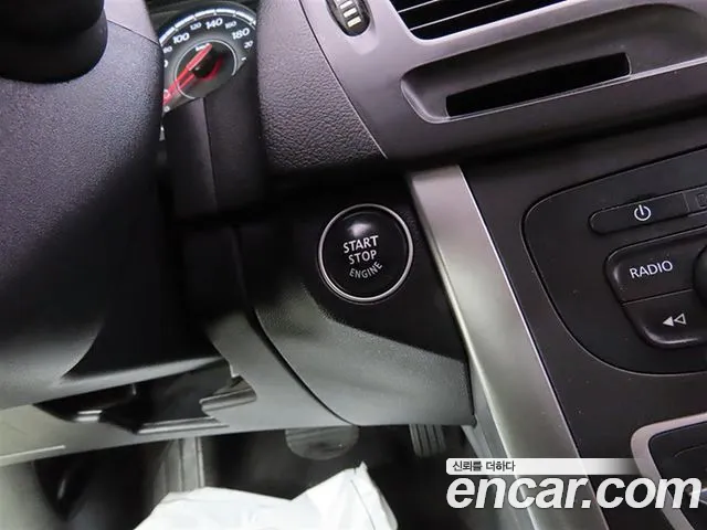Renault SM5 2015 thumb 8